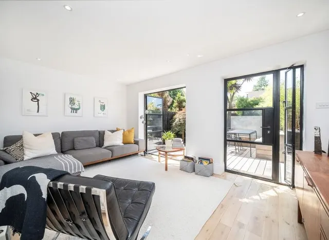 Clarissa Street, Hackney, E8, photo 1