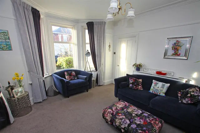 Photo 3 — Beswick Avenue, Bournemouth