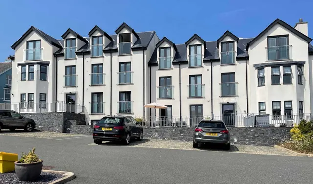 Beach Road, Benllech, photo 1