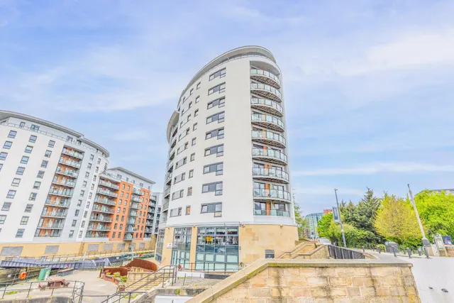 Armouries Way, Leeds, LS10, photo 1