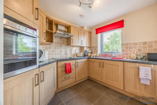 Baberton Avenue, Juniper Green, EH14, photo 2