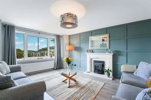 Photo 2 — Middlepenny Road, Langbank, PA14
