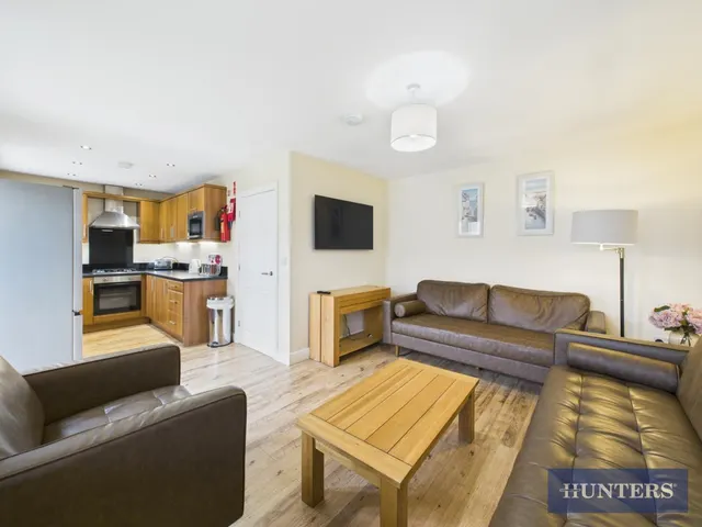 Hudson Road, The Bay, YO14, photo 2