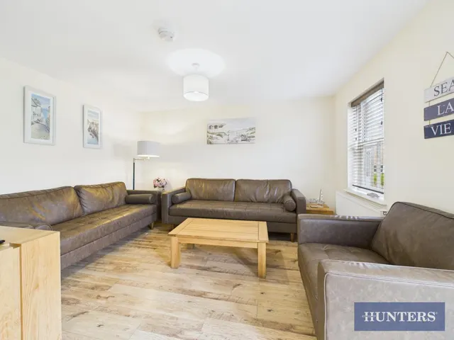 Hudson Road, The Bay, YO14, photo 3