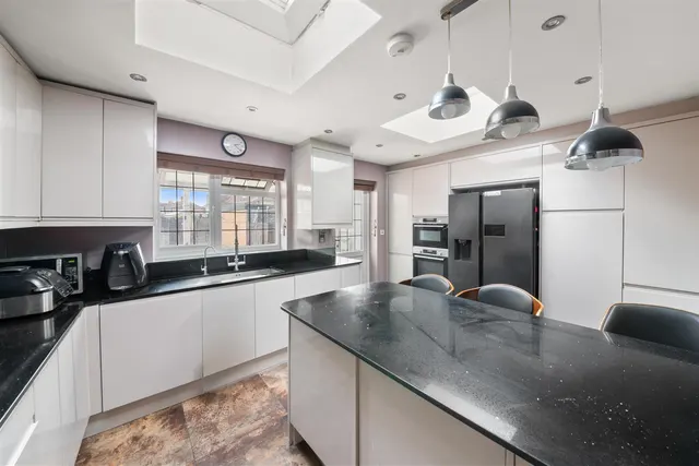 Adelphi Crescent, Hayes, photo 2