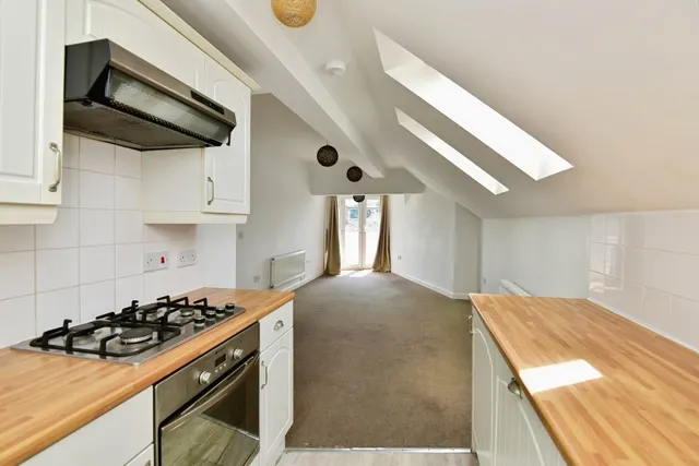 Photo 3 — Sandbach Road South, Alsager, Stoke-on-Trent, Cheshire, ST7
