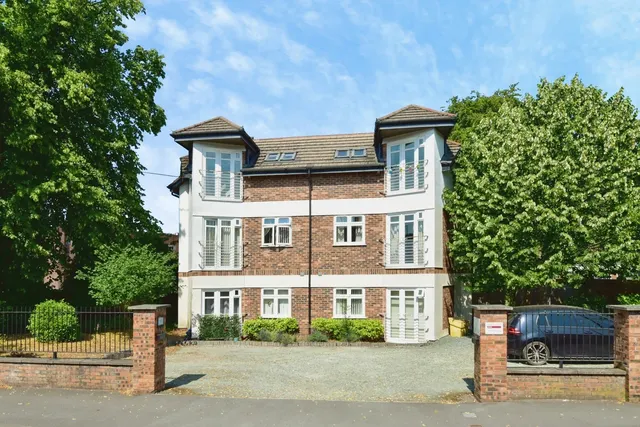 Sandbach Road South, Alsager, Stoke-on-Trent, Cheshire, ST7, photo 1