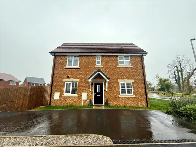 Worthington Avenue, Blackpool, FY4, photo 1