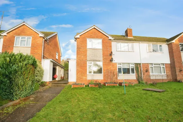 Manitoba Close, Lakeside, Cardiff, photo 1