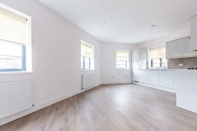 7 Gladstone House, High Road, London, photo 1