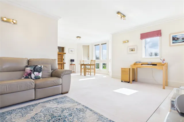 Abbey Gardens, Upper Woolhampton, RG7, photo 2