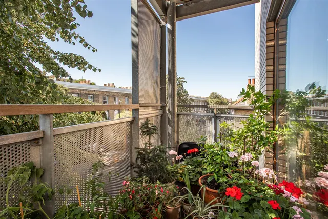 Trevithick Way, Bow, photo 1