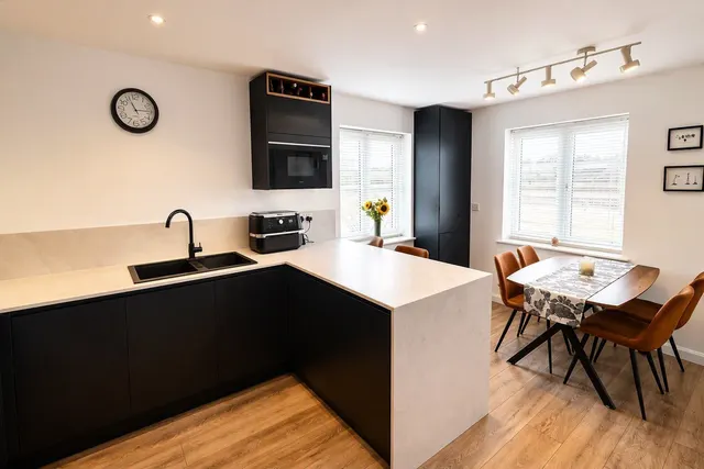 Photo 2 — Grebe Drive, Leighton Buzzard, Bedfordshire, LU7