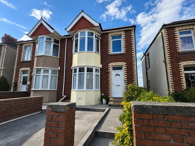 Ladysmith Road, Lipson, Plymouth, photo 1