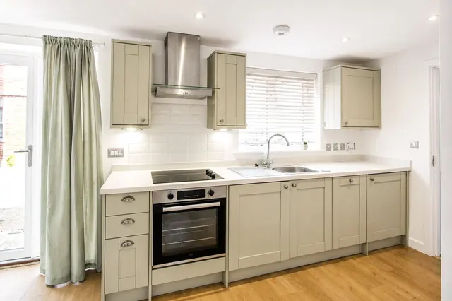 Old Drum Mews, Petersfield, GU32, photo 3