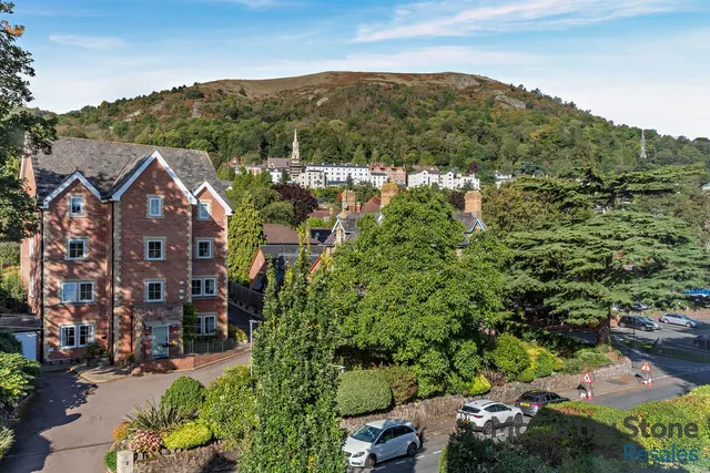 Victoria Road, Malvern, WR14, photo 3