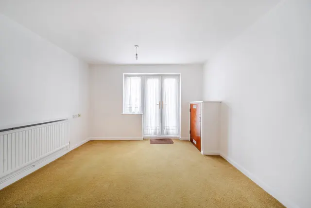 Uxbridge Road, Pinner, HA5, photo 3