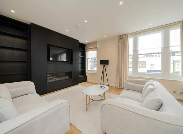 Photo 2 — Kings Road, London, SW6