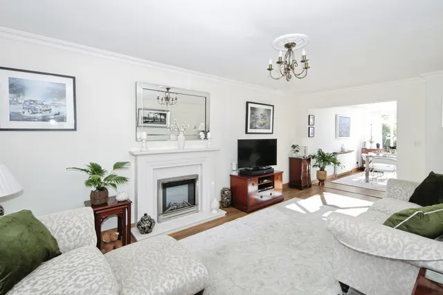 The Oaklands, Birmingham, B37, photo 2