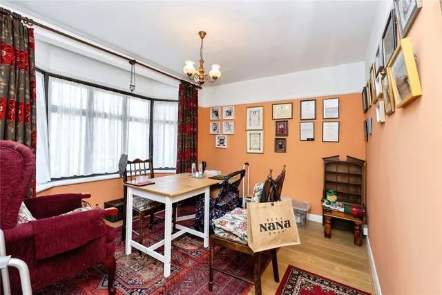 Barnfield Avenue, Kingston upon Thames, KT2, photo 3