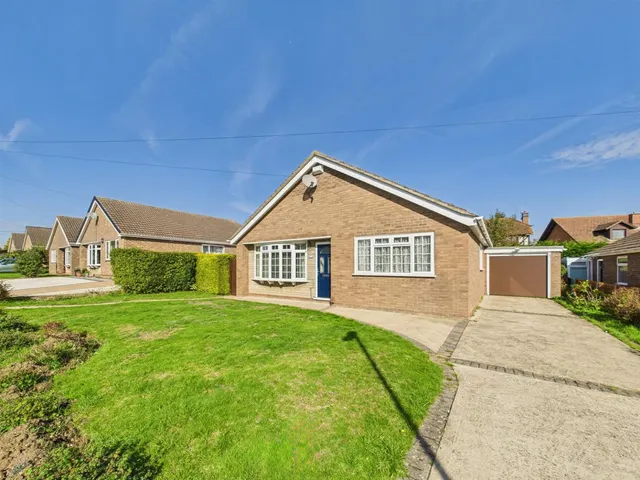 Meadow Close, North Hykeham, Lincoln, photo 1