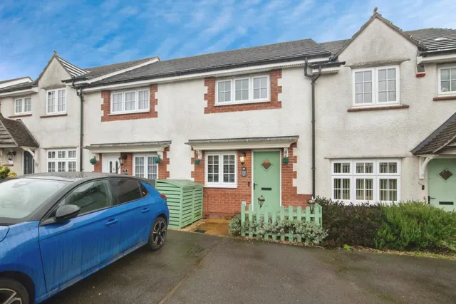 Greenway Road, Bilston, photo 1