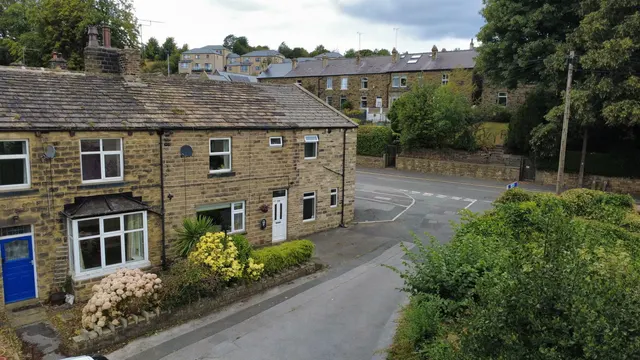 Wakefield Road, Denby Dale, photo 3