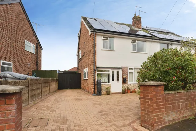 Laurelhurst Avenue, Wirral, CH61, photo 1