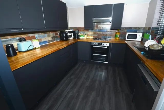 Moseley Road, Fallowfield, M14, photo 3