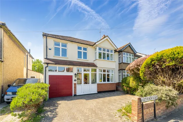 Hatherop Road, Hampton, TW12 2RQ, photo 1