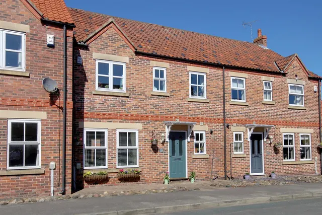 Waterside Road, Beverley, photo 1