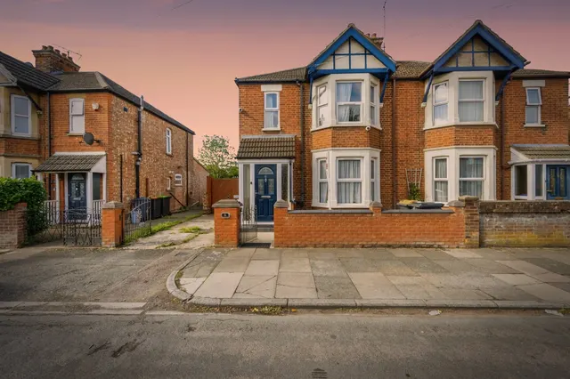 Westfield Road, Bedford, MK40, photo 1