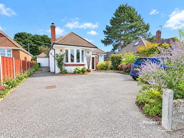 East Cliff Way, Friars Cliff, BH23, photo 1
