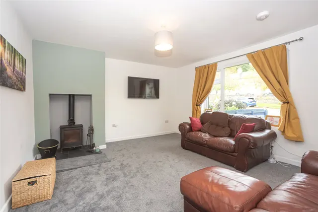 Penchwintan Road, Bangor, LL57, photo 3