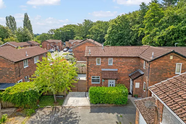 Chiswick Close, Murdishaw, Runcorn, Runcorn, WA7 6HQ, photo 1