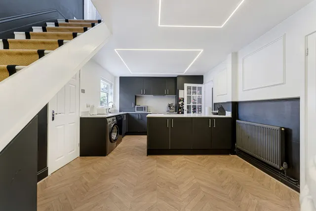 Photo 3 — Chiswick Close, Murdishaw, Runcorn, Runcorn, WA7 6HQ