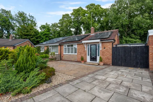Mosslands, Eccleston, St. Helens, St. Helens, WA10 5BN, photo 1