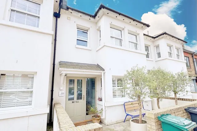 Hythe Road, Brighton BN1 6JS, photo 1