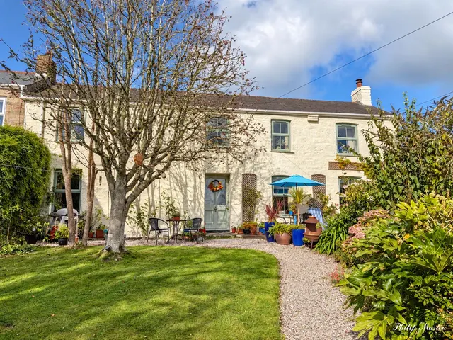 Foxes Row, Carharrack, photo 1