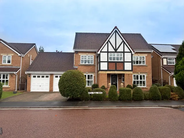 Hall Pool Drive, Offerton, SK2, photo 1