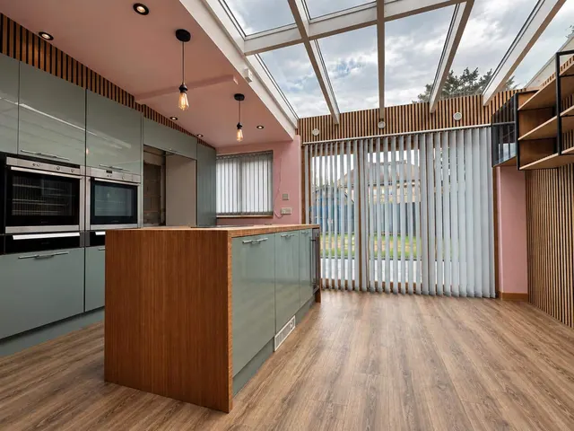 Photo 2 — Charter Road, Slough, SL1 5JE