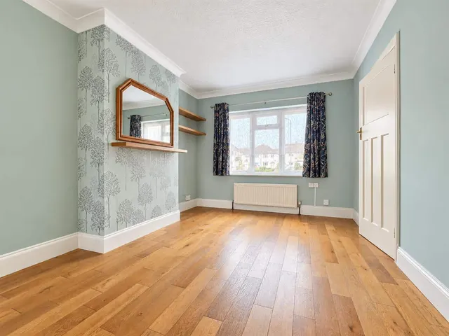Photo 3 — Charter Road, Slough, SL1 5JE