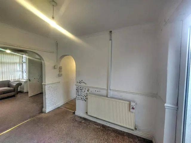 North Road, Manchester, M34, photo 2