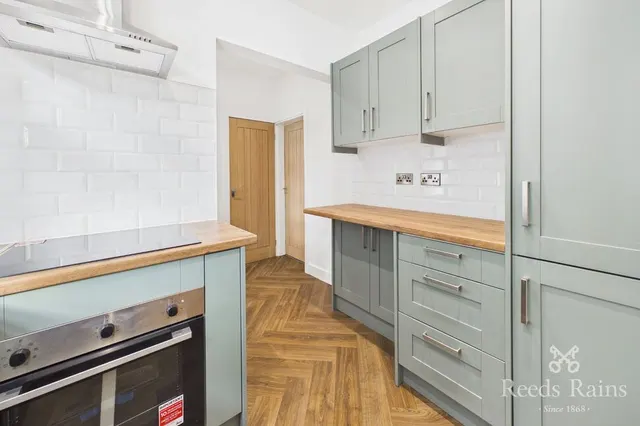 Photo 2 — Pollard Crescent, Sheffield, S5