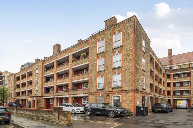 33 Livingstone House, Wyndham Road, London, photo 1