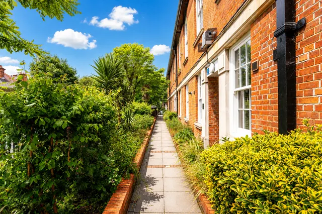 Clement House, 135 Dalgarno Gardens, London, W10, photo 1