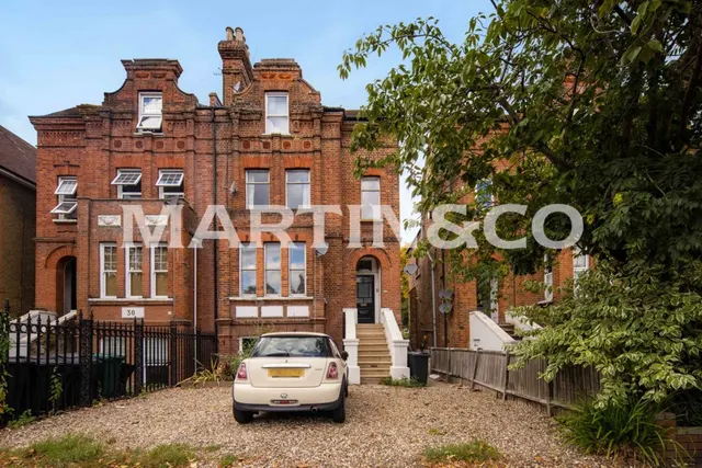 Hermon Hill, Wanstead, photo 1