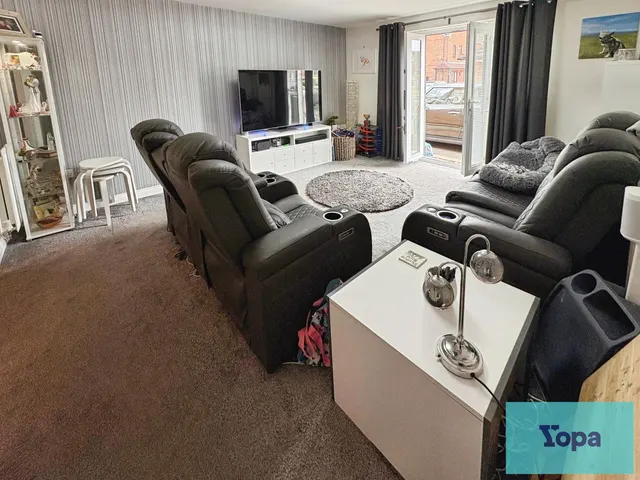 Trent Bridge Close, Trentham, ST4, photo 3