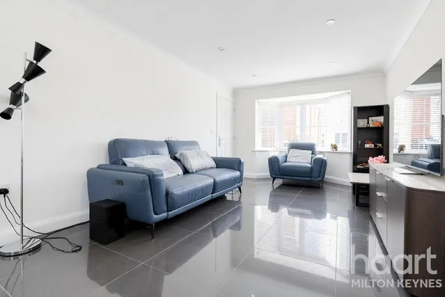 Clifton Moor, Oakhill, MK5, photo 2