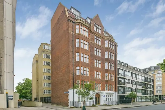 Queen Square, Bloomsbury, WC1N, photo 1